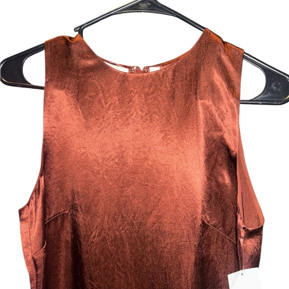Vince Sleeveless Satin Cinnamon Red Knee Length Crewneck Shift Dress NEW FLAWED - Picture 3 of 11